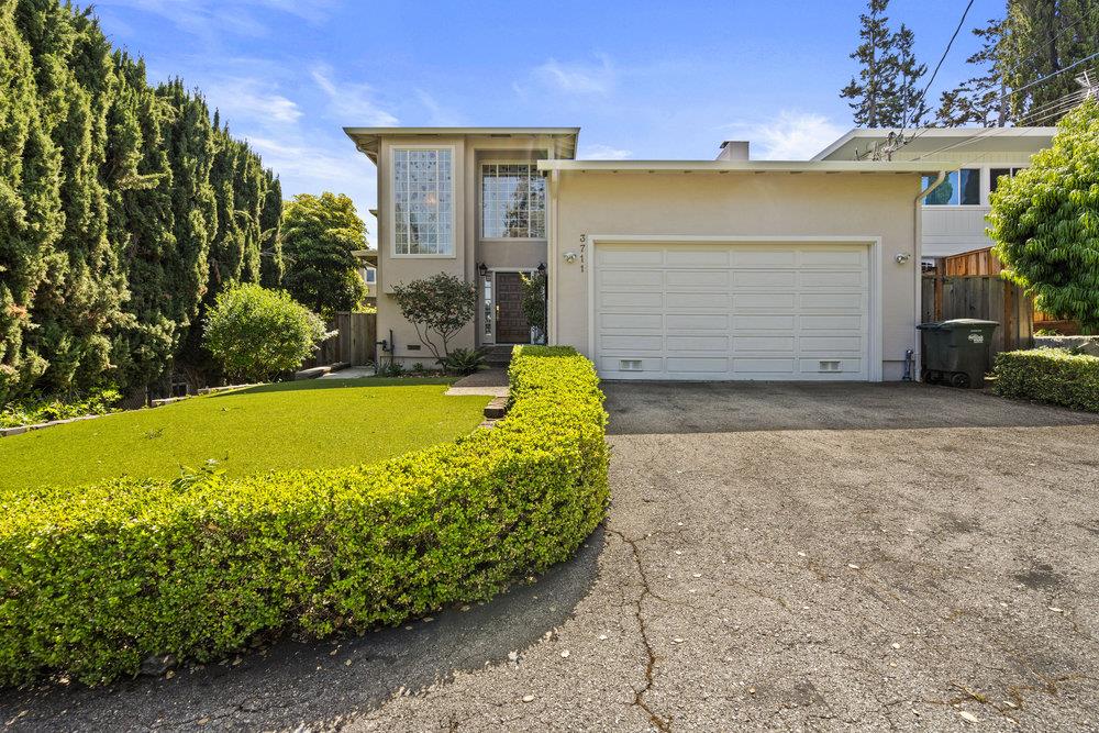 Detail Gallery Image 2 of 52 For 3711 Hamilton Way, Redwood City,  CA 94062 - 4 Beds | 3 Baths