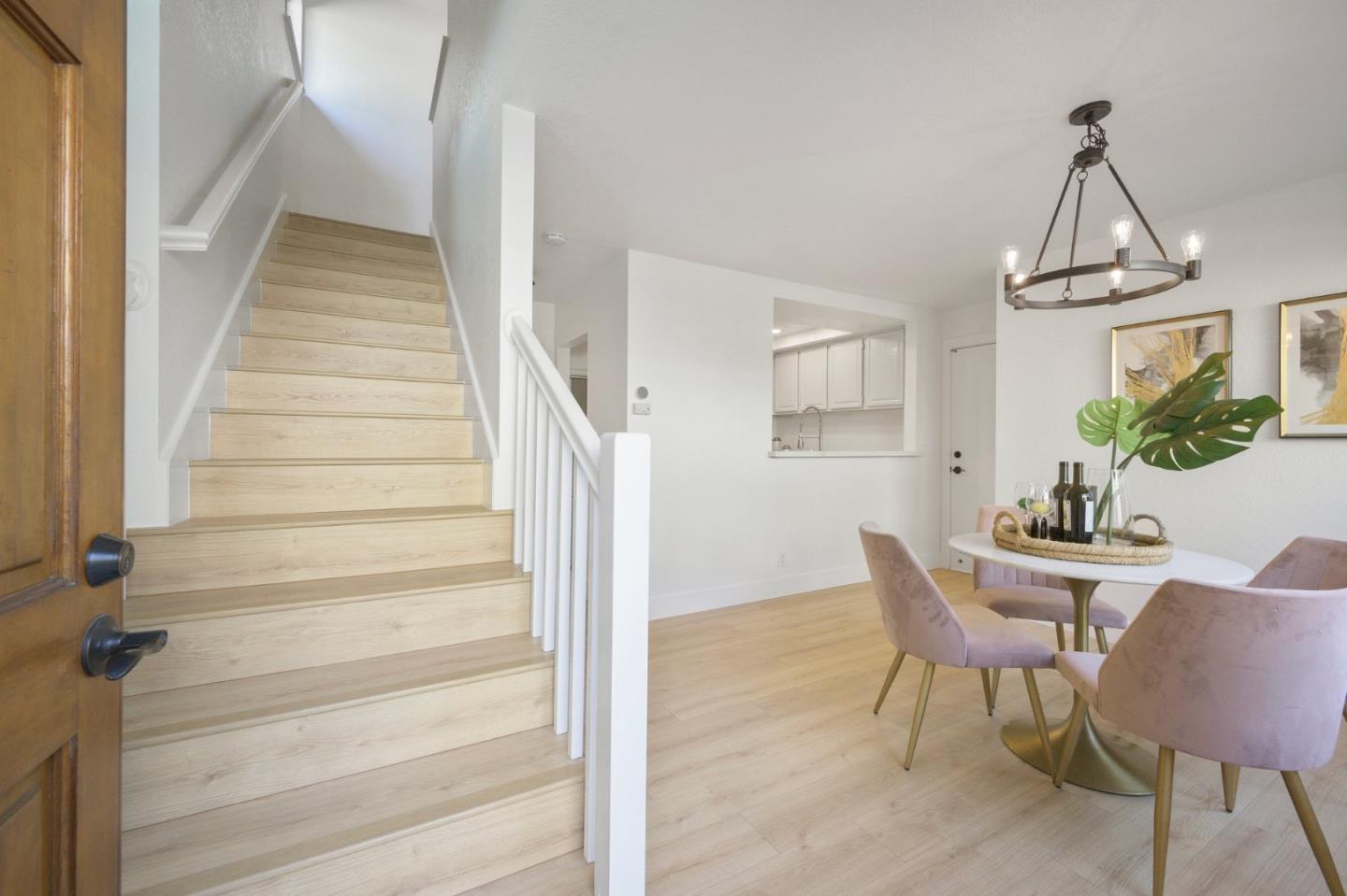 Detail Gallery Image 2 of 31 For 1128 Kayellen Ct, San Jose,  CA 95125 - 2 Beds | 2/1 Baths