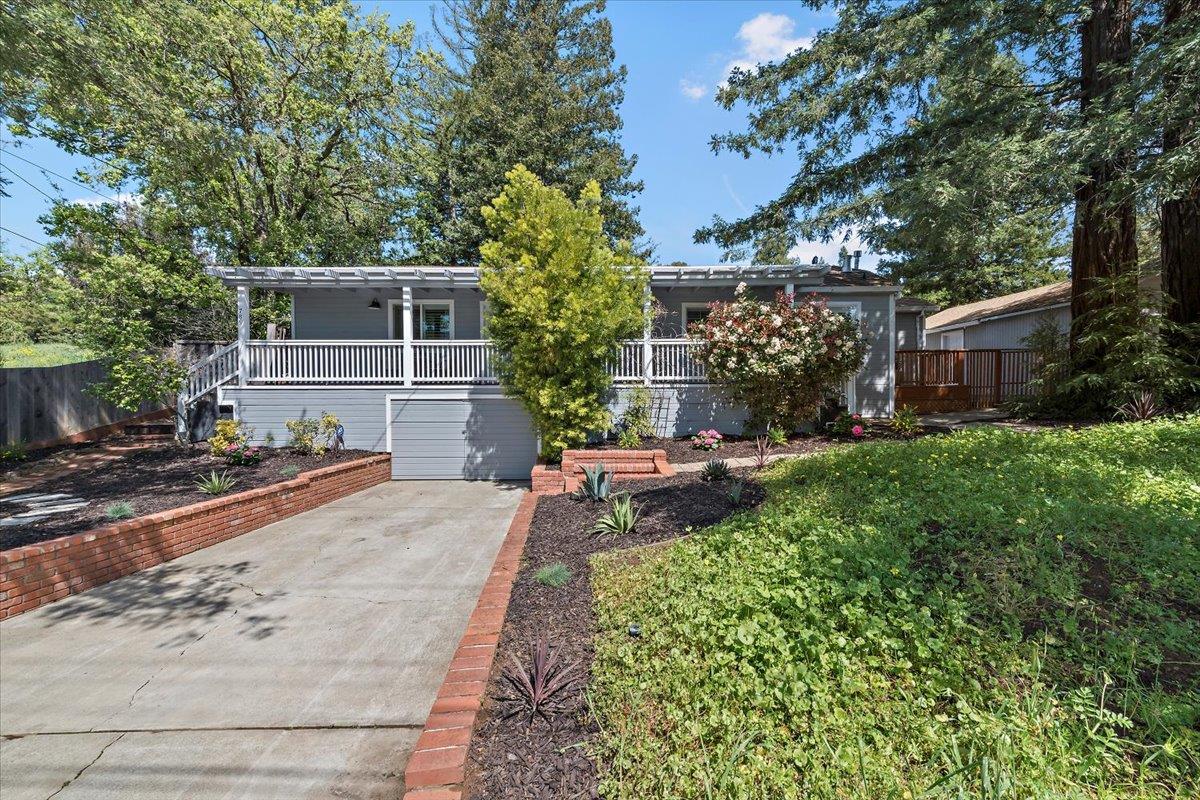 Detail Gallery Image 2 of 33 For 789 Canada Rd, Woodside,  CA 94062 - 3 Beds | 2 Baths