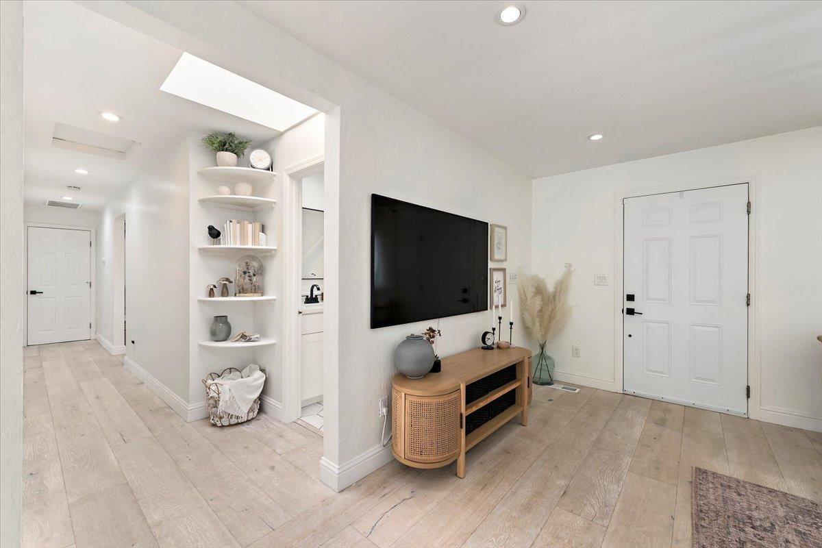 Detail Gallery Image 4 of 33 For 789 Canada Rd, Woodside,  CA 94062 - 3 Beds | 2 Baths