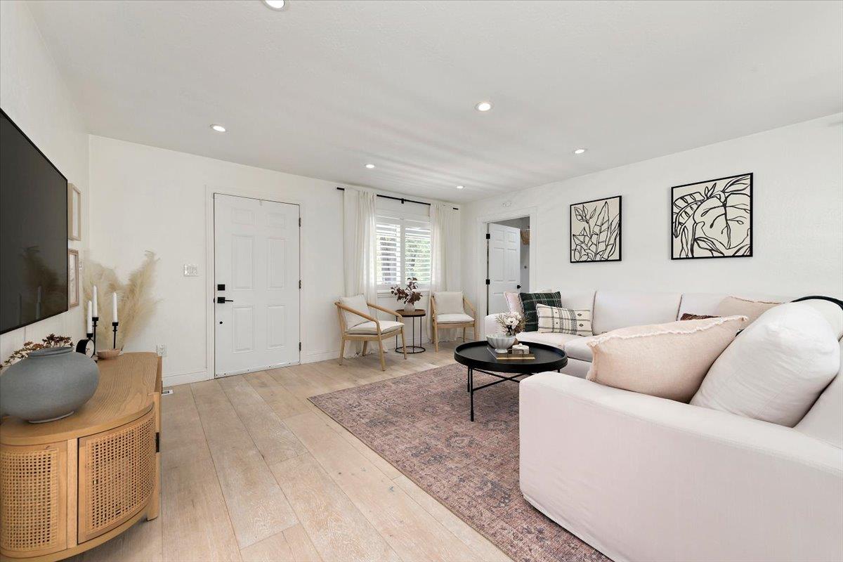 Detail Gallery Image 5 of 33 For 789 Canada Rd, Woodside,  CA 94062 - 3 Beds | 2 Baths