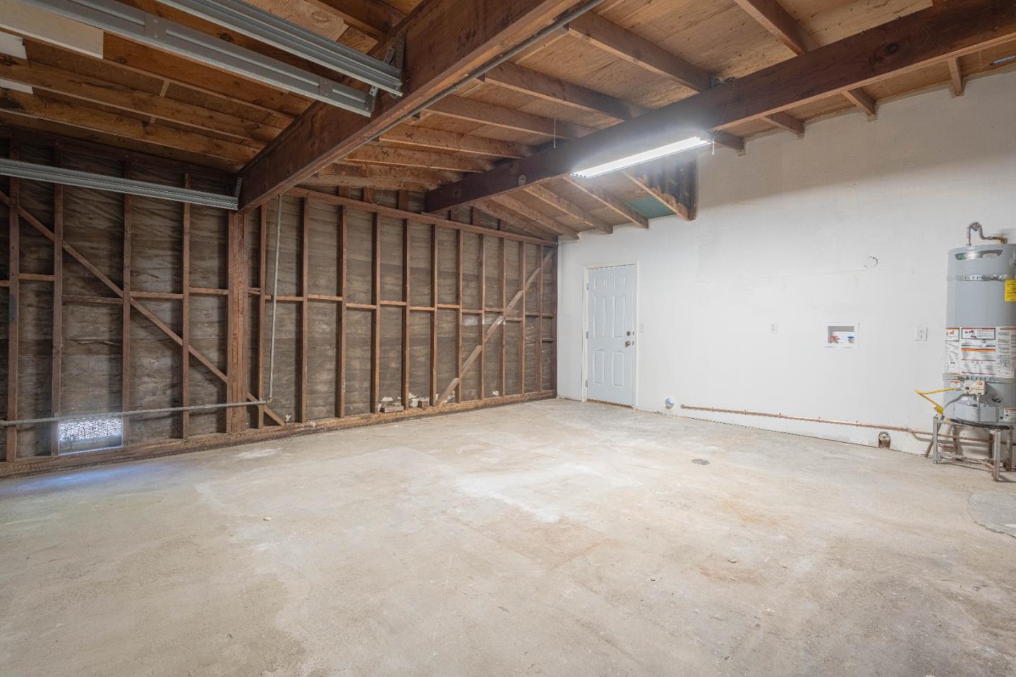 Detail Gallery Image 24 of 29 For 1758 Napa St, Seaside,  CA 93955 - 3 Beds | 1/1 Baths