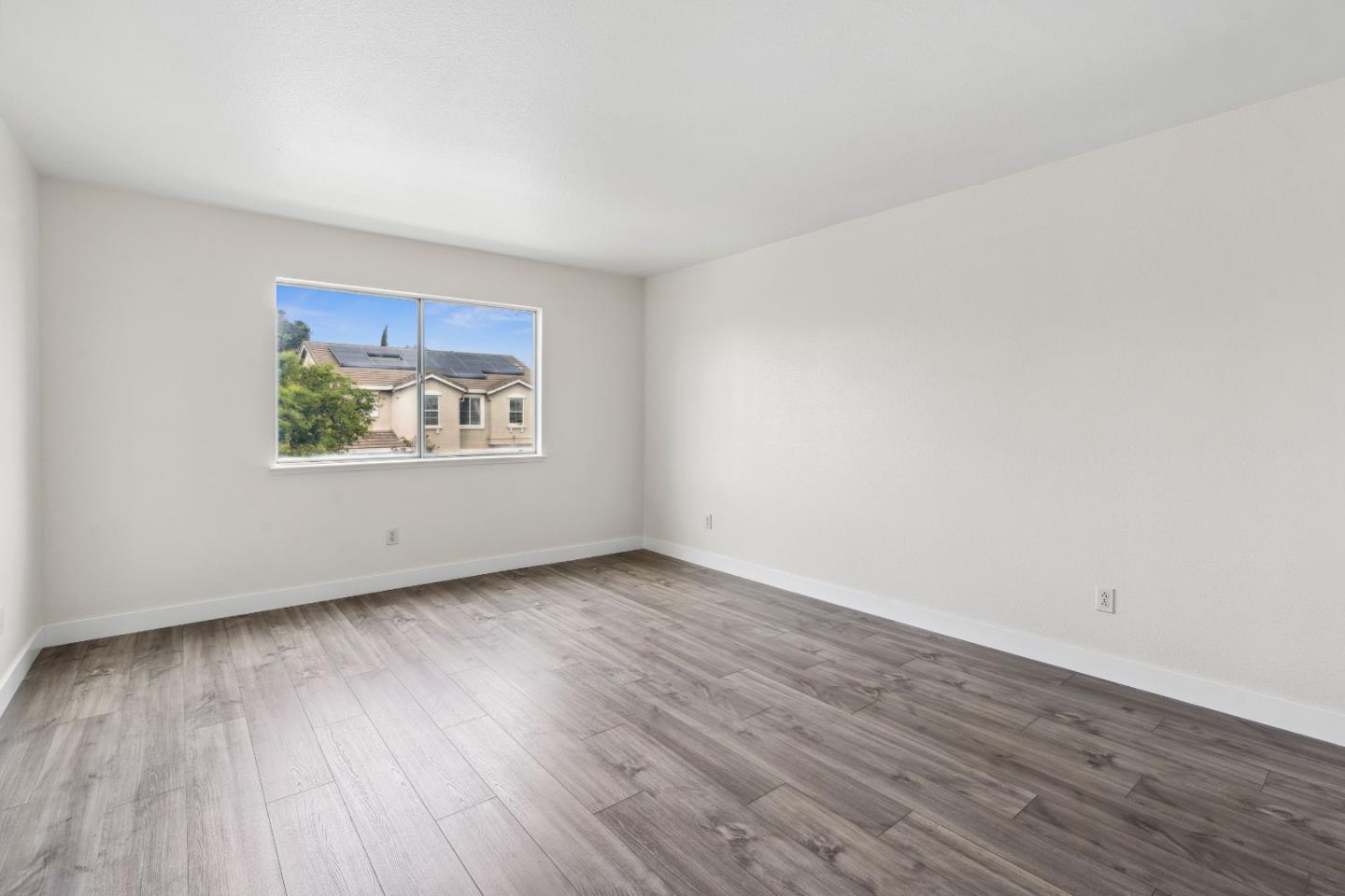 Detail Gallery Image 20 of 44 For 4114 Van Gogh Ct, Stockton,  CA 95206 - 4 Beds | 2/1 Baths