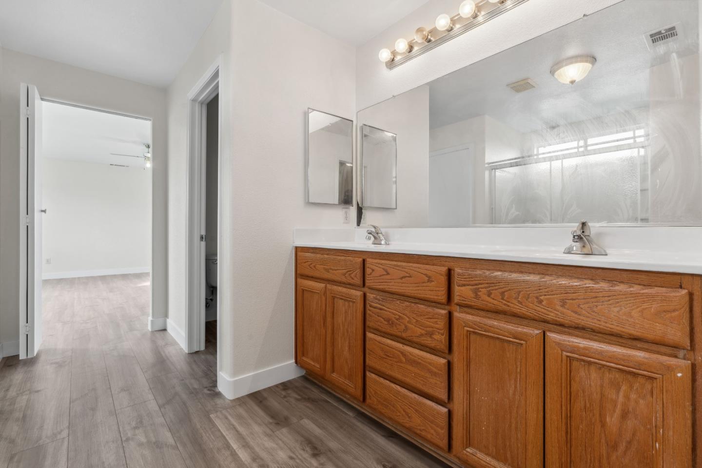 Detail Gallery Image 24 of 44 For 4114 Van Gogh Ct, Stockton,  CA 95206 - 4 Beds | 2/1 Baths