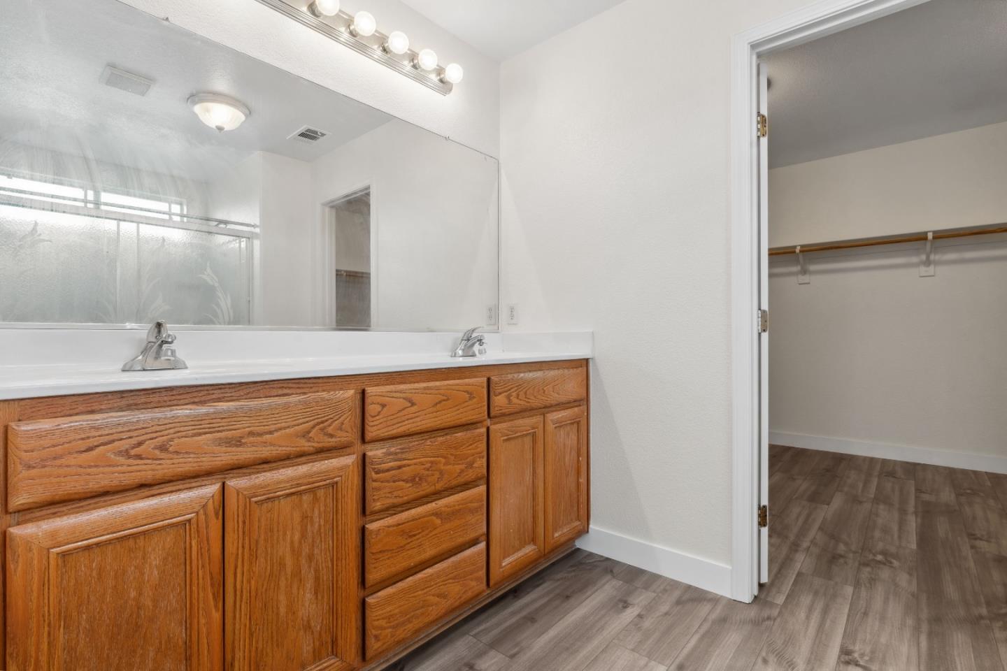 Detail Gallery Image 25 of 44 For 4114 Van Gogh Ct, Stockton,  CA 95206 - 4 Beds | 2/1 Baths