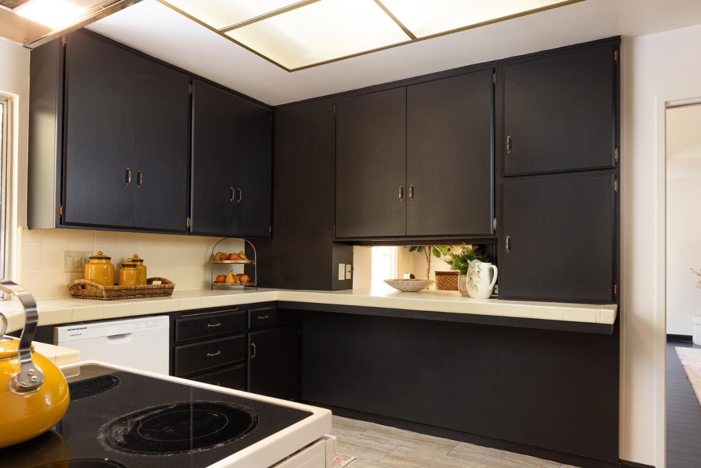 Detail Gallery Image 11 of 19 For 0 Carpenter & 2nd Nw Corner, Carmel,  CA 93921 - 3 Beds | 2/1 Baths