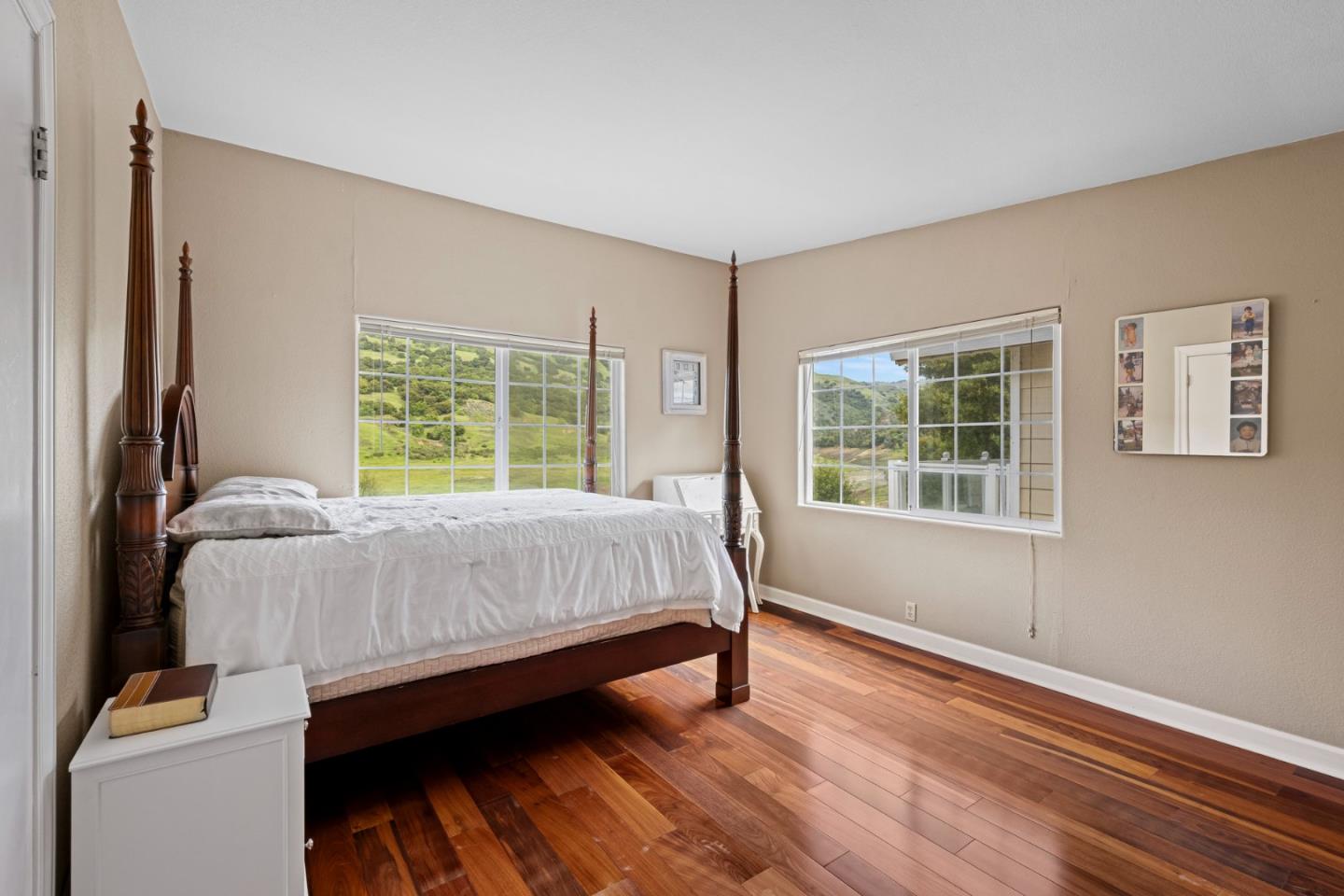 Detail Gallery Image 14 of 67 For 17480 Hoot Owl Way, Morgan Hill,  CA 95037 - 7 Beds | 5 Baths