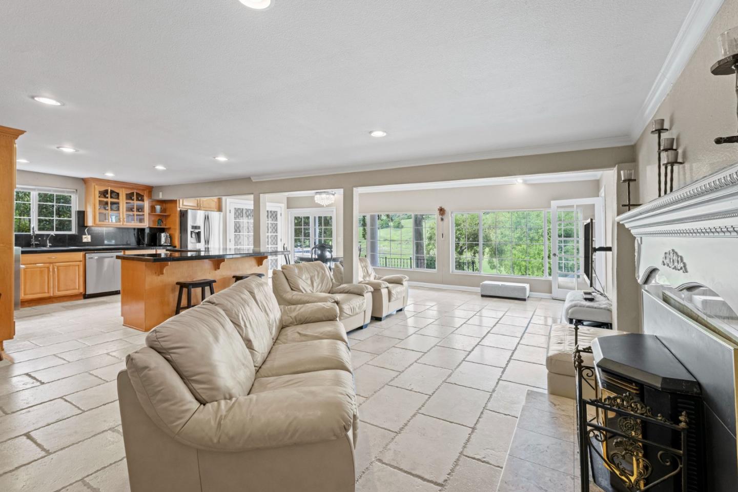 Detail Gallery Image 26 of 67 For 17480 Hoot Owl Way, Morgan Hill,  CA 95037 - 7 Beds | 5 Baths