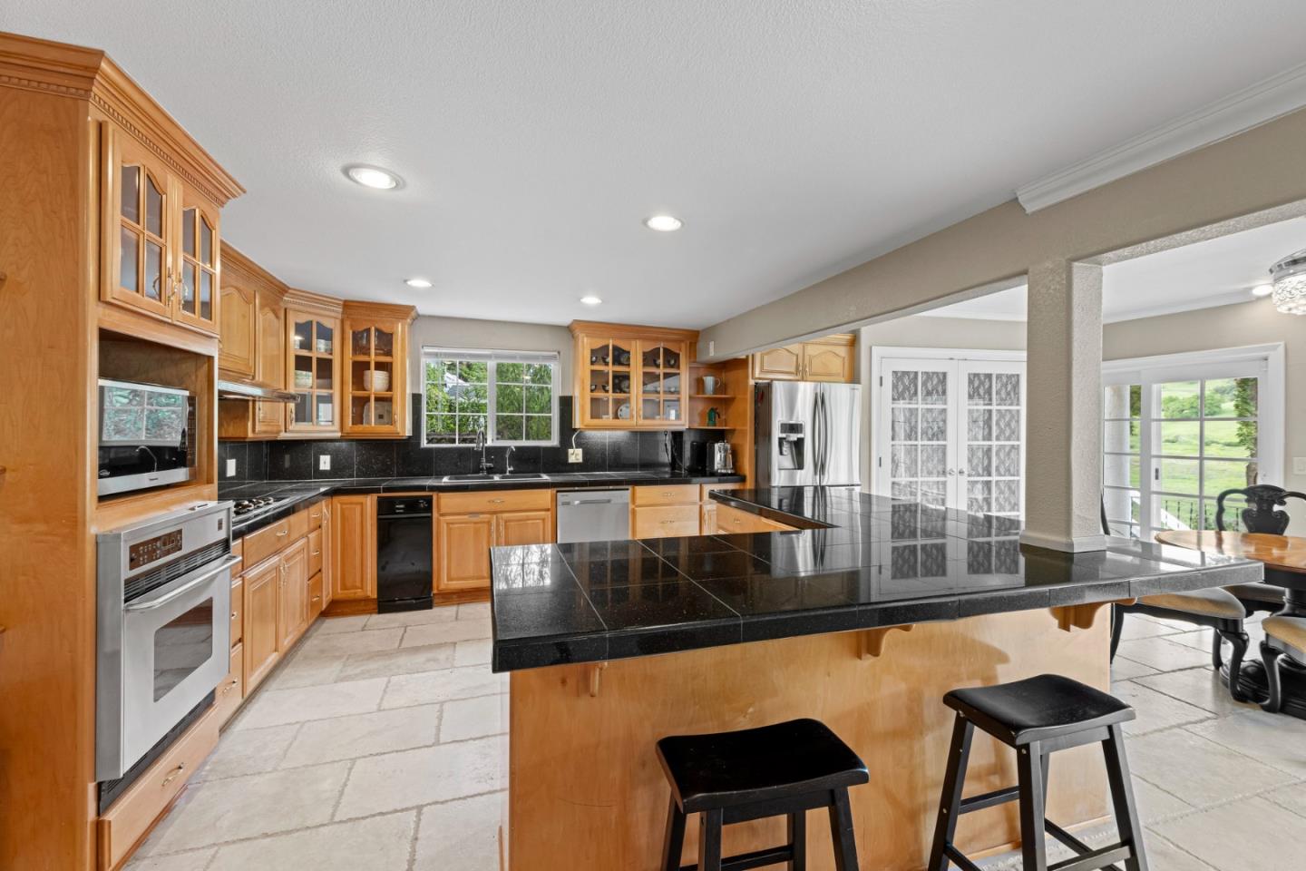 Detail Gallery Image 31 of 67 For 17480 Hoot Owl Way, Morgan Hill,  CA 95037 - 7 Beds | 5 Baths