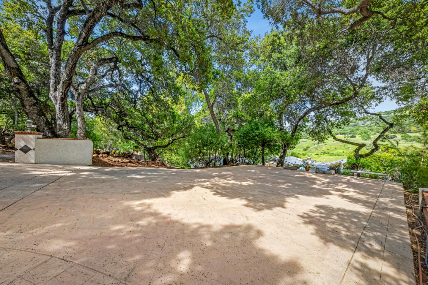 Detail Gallery Image 5 of 67 For 17480 Hoot Owl Way, Morgan Hill,  CA 95037 - 7 Beds | 5 Baths