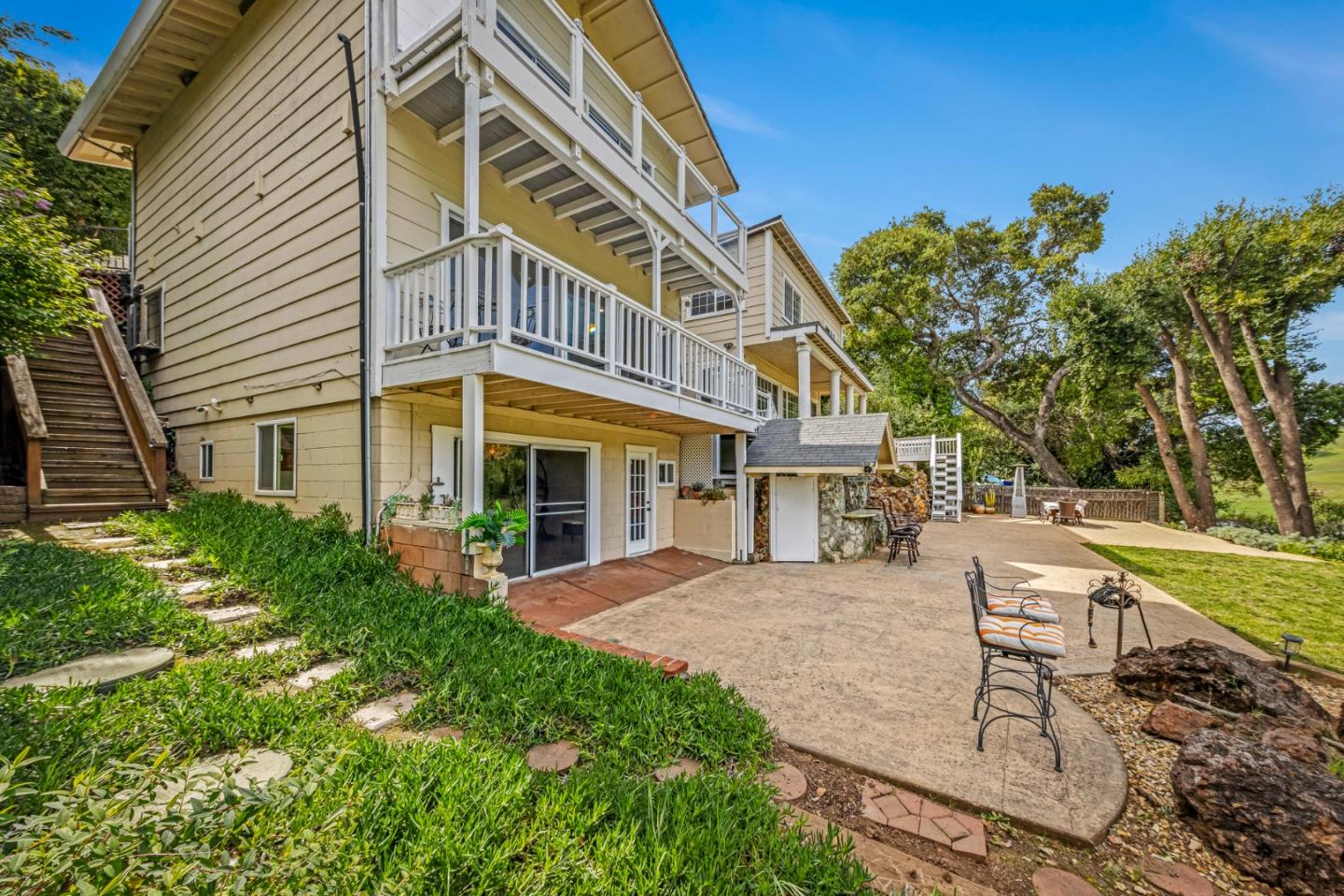 Detail Gallery Image 51 of 67 For 17480 Hoot Owl Way, Morgan Hill,  CA 95037 - 7 Beds | 5 Baths