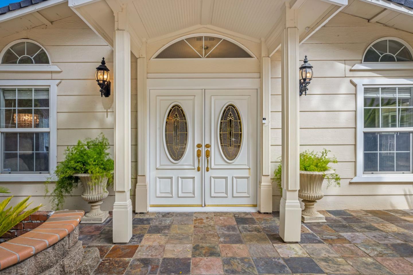 Detail Gallery Image 6 of 67 For 17480 Hoot Owl Way, Morgan Hill,  CA 95037 - 7 Beds | 5 Baths
