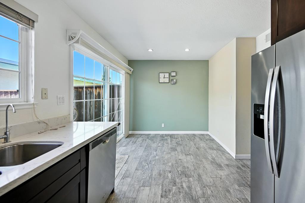 Detail Gallery Image 14 of 50 For 4423 Corto Monterey, Union City,  CA 94587 - 3 Beds | 2/1 Baths