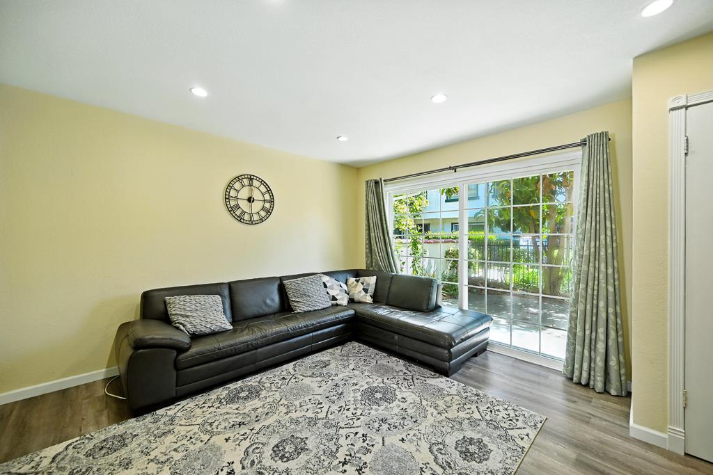 Detail Gallery Image 8 of 50 For 4423 Corto Monterey, Union City,  CA 94587 - 3 Beds | 2/1 Baths