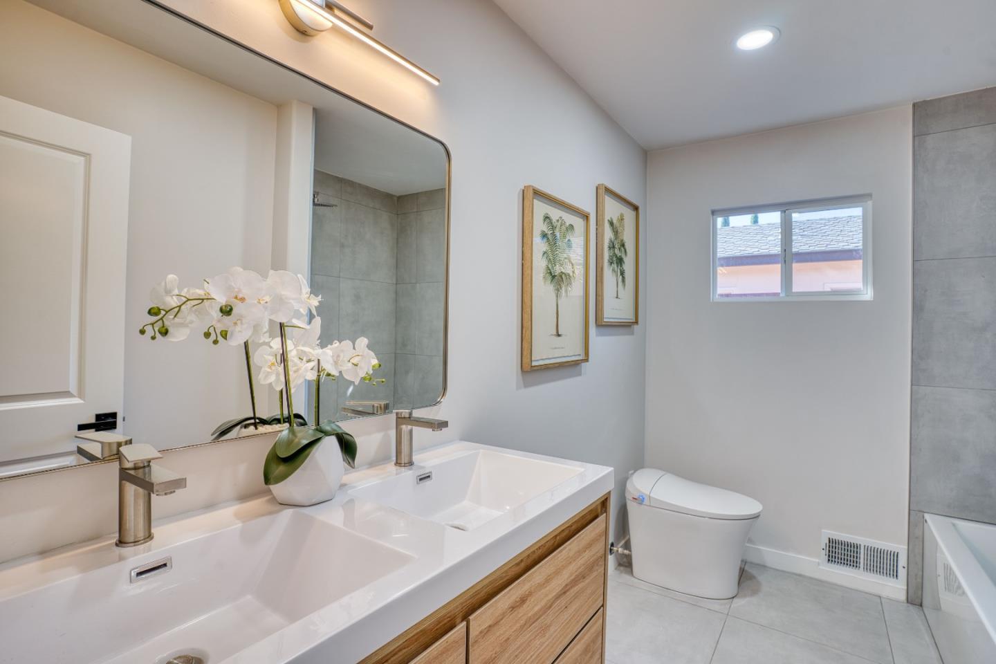 Detail Gallery Image 13 of 19 For 5885 Indian Ave, San Jose,  CA 95123 - 4 Beds | 2 Baths
