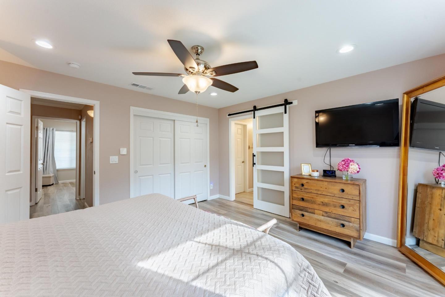Detail Gallery Image 20 of 58 For 462 Madison Dr, San Jose,  CA 95123 - 5 Beds | 3 Baths