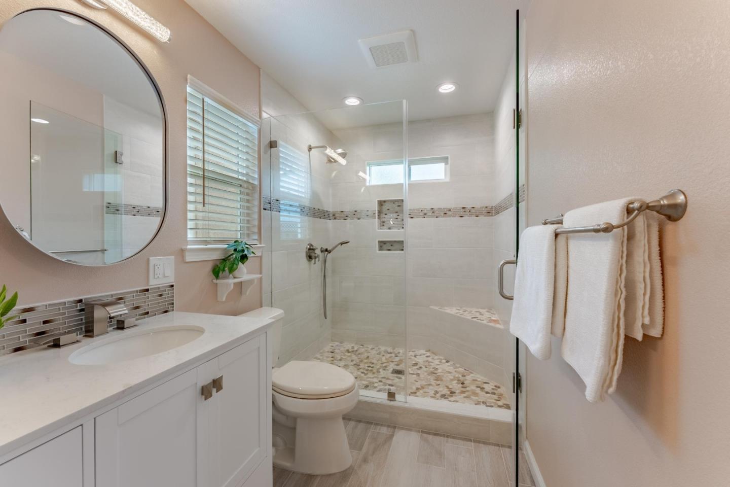Detail Gallery Image 22 of 58 For 462 Madison Dr, San Jose,  CA 95123 - 5 Beds | 3 Baths