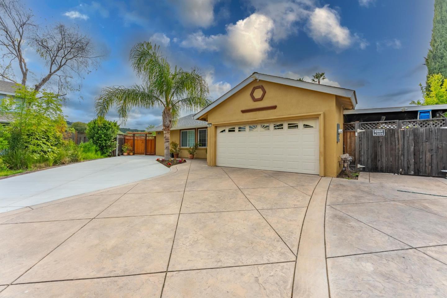 Detail Gallery Image 3 of 58 For 462 Madison Dr, San Jose,  CA 95123 - 5 Beds | 3 Baths