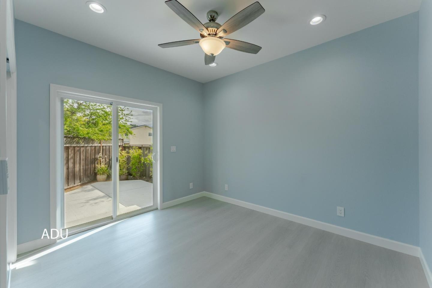 Detail Gallery Image 39 of 58 For 462 Madison Dr, San Jose,  CA 95123 - 5 Beds | 3 Baths