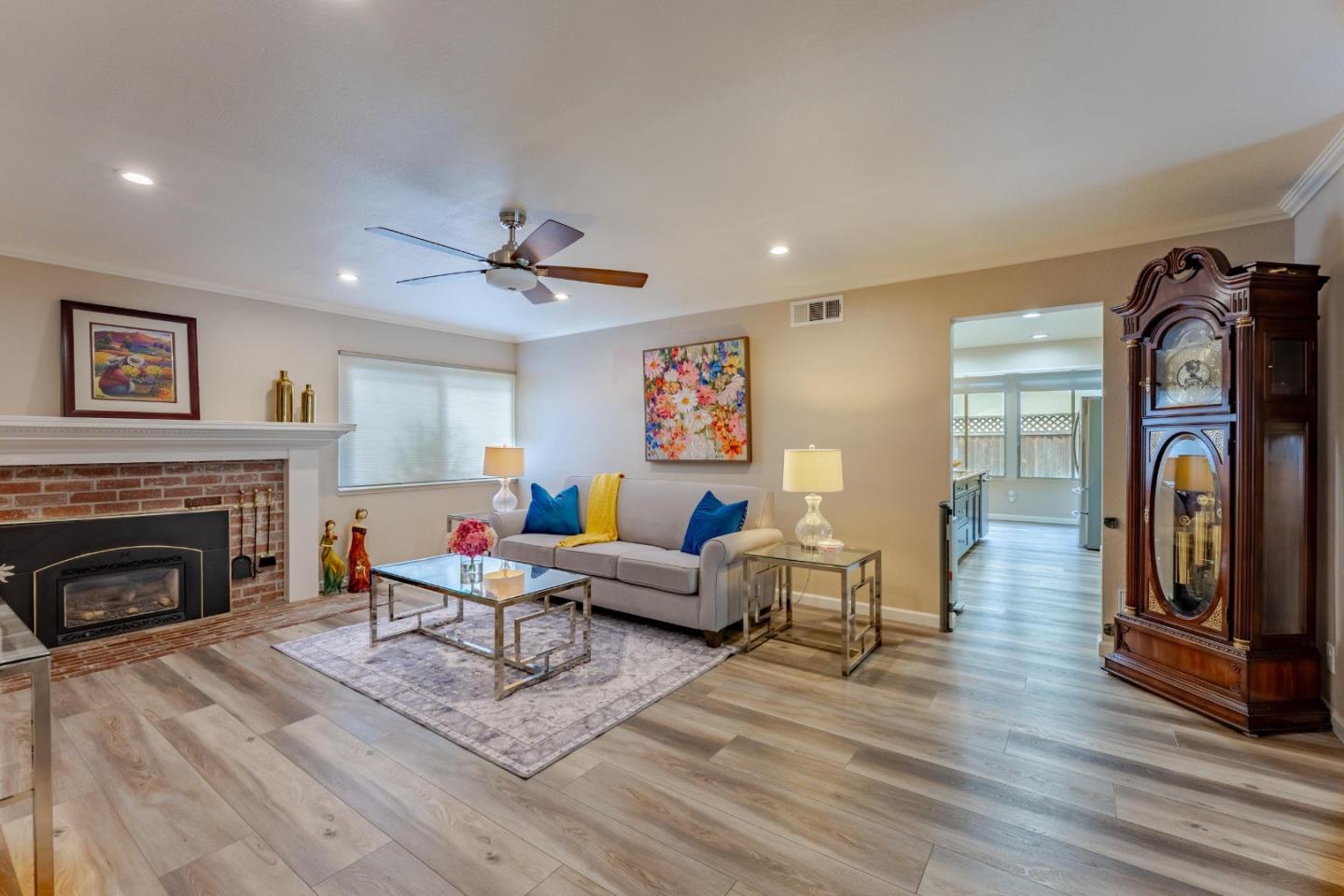 Detail Gallery Image 6 of 58 For 462 Madison Dr, San Jose,  CA 95123 - 5 Beds | 3 Baths