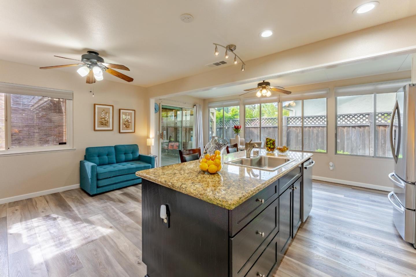 Detail Gallery Image 7 of 58 For 462 Madison Dr, San Jose,  CA 95123 - 5 Beds | 3 Baths
