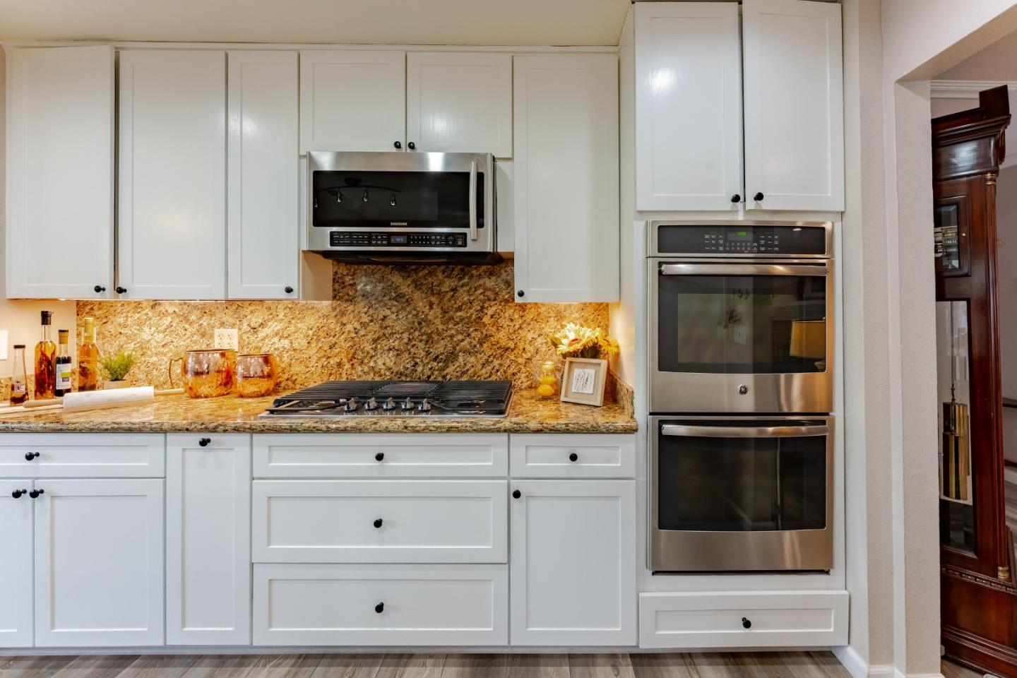 Detail Gallery Image 9 of 58 For 462 Madison Dr, San Jose,  CA 95123 - 5 Beds | 3 Baths