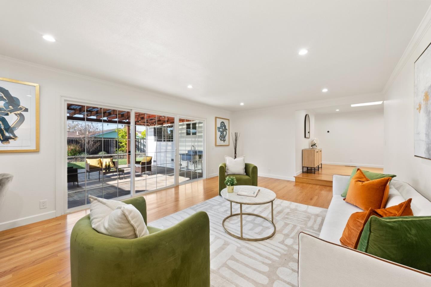 Detail Gallery Image 17 of 26 For 1699 Zinnia Ln, San Jose,  CA 95124 - 4 Beds | 2 Baths