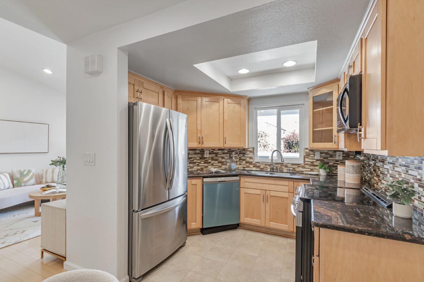 Detail Gallery Image 14 of 49 For 432 Shadowgraph Dr, San Jose,  CA 95110 - 2 Beds | 2 Baths