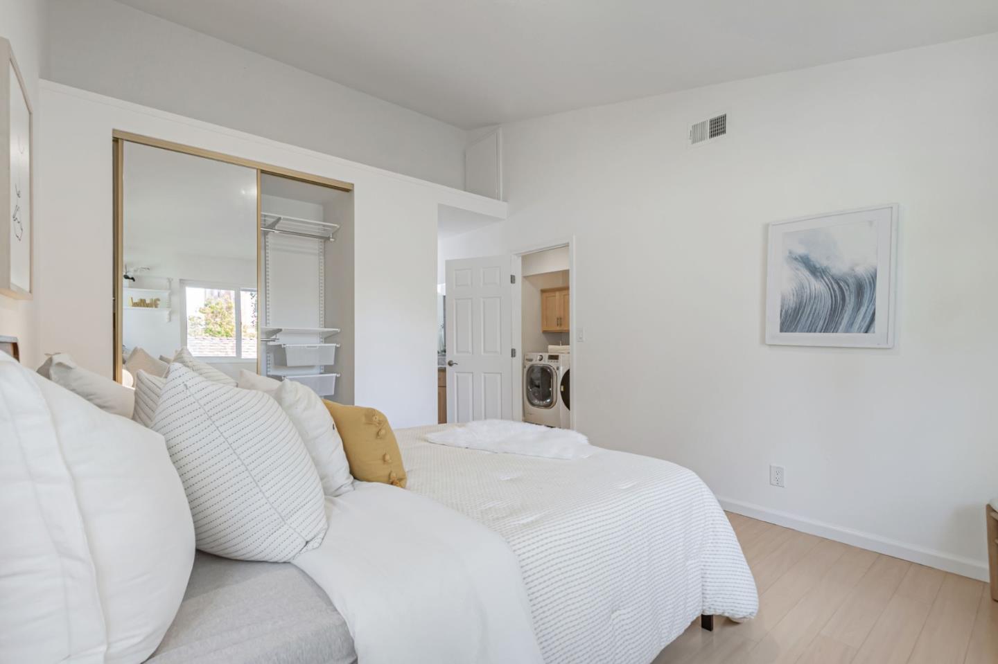 Detail Gallery Image 25 of 49 For 432 Shadowgraph Dr, San Jose,  CA 95110 - 2 Beds | 2 Baths