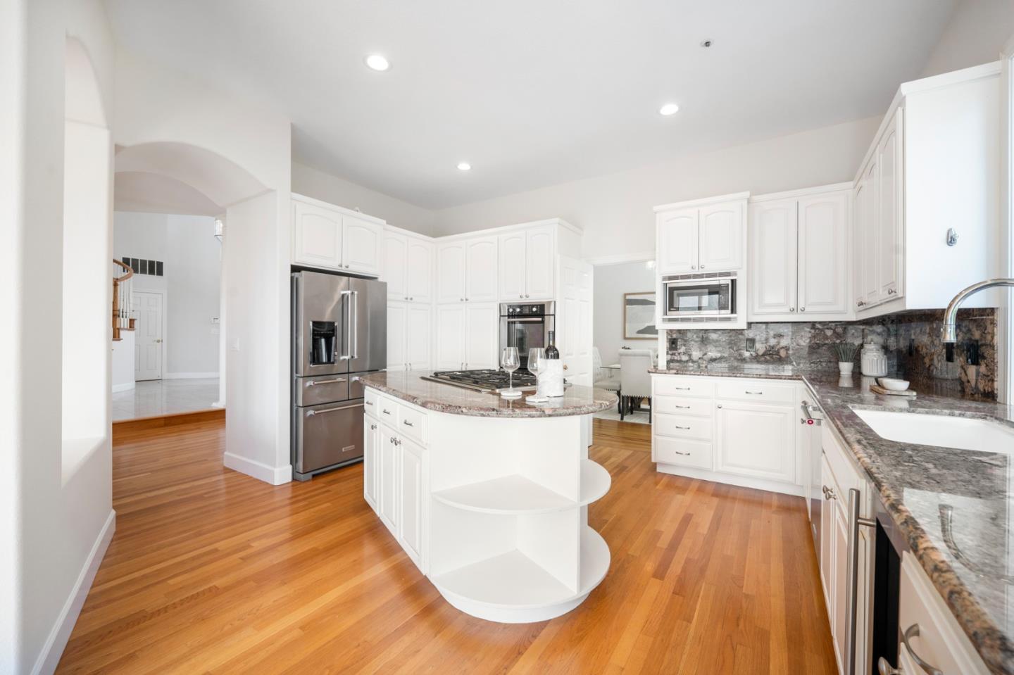Detail Gallery Image 13 of 44 For 1566 Llagas Rd, Morgan Hill,  CA 95037 - 5 Beds | 4 Baths