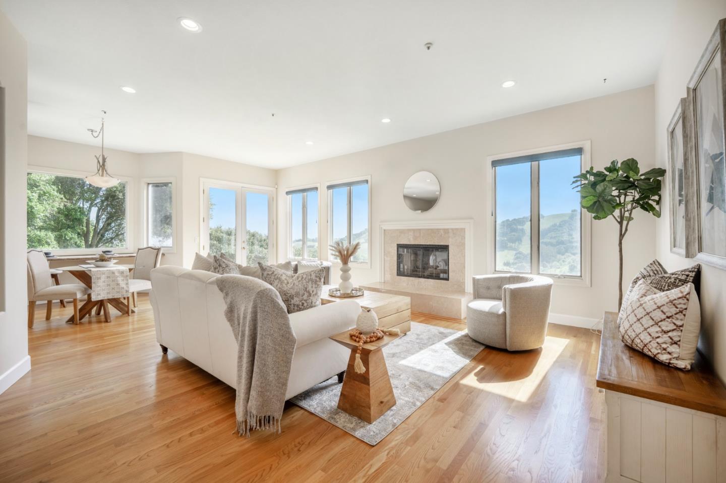 Detail Gallery Image 16 of 44 For 1566 Llagas Rd, Morgan Hill,  CA 95037 - 5 Beds | 4 Baths