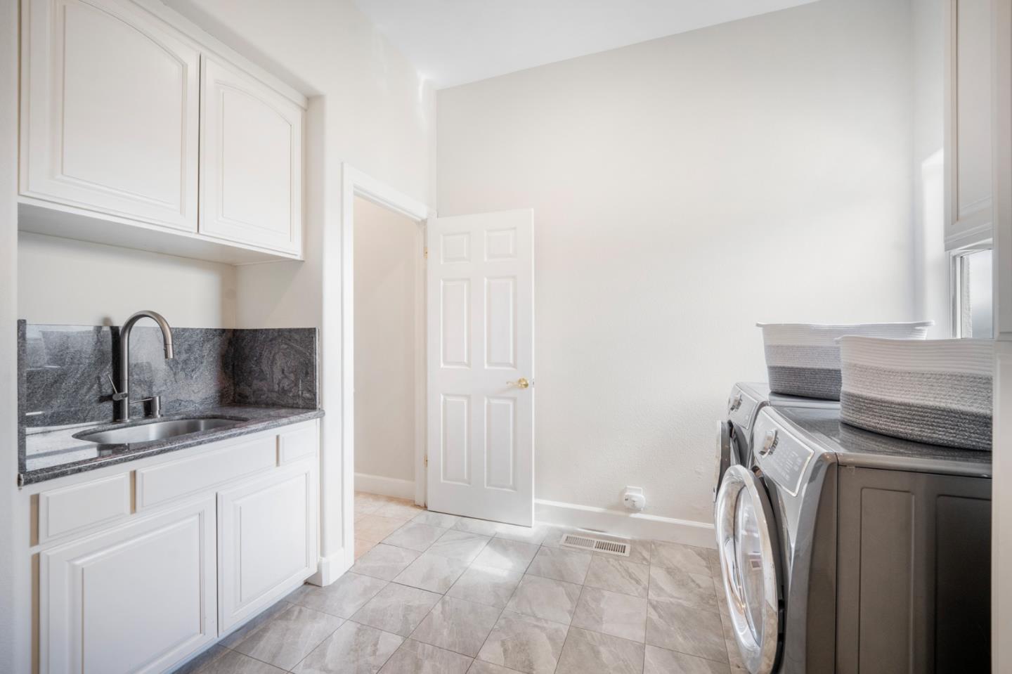 Detail Gallery Image 20 of 44 For 1566 Llagas Rd, Morgan Hill,  CA 95037 - 5 Beds | 4 Baths
