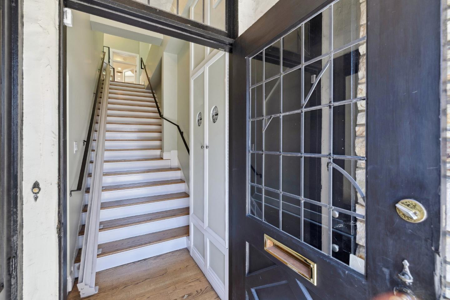Detail Gallery Image 3 of 23 For 315 Primrose Rd, Burlingame,  CA 94010 - – Beds | – Baths