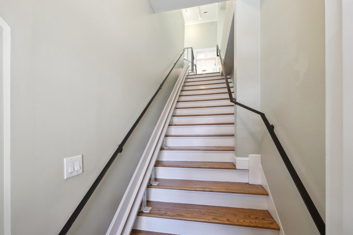 Detail Gallery Image 4 of 23 For 315 Primrose Rd, Burlingame,  CA 94010 - – Beds | – Baths
