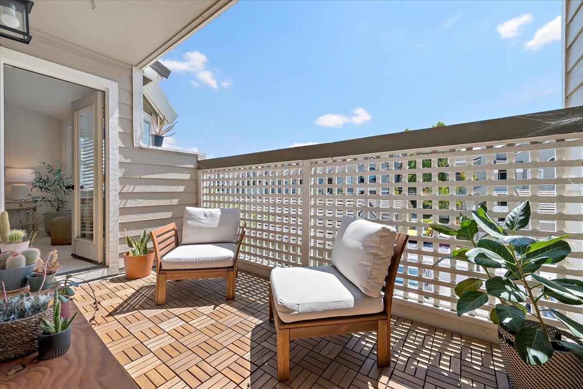 Detail Gallery Image 17 of 27 For 5965 Lake Almanor Dr, San Jose,  CA 95123 - 2 Beds | 2 Baths