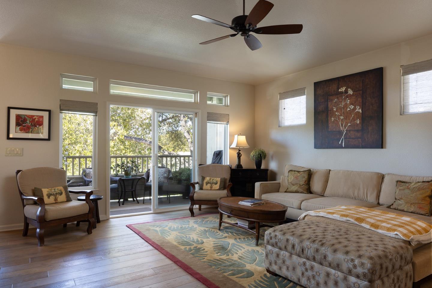 Detail Gallery Image 4 of 25 For 10480 Fairway Ln, Carmel,  CA 93923 - 3 Beds | 3 Baths