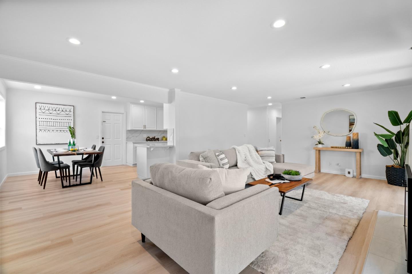 Detail Gallery Image 12 of 29 For 5571 Sunny Oaks Dr, San Jose,  CA 95123 - 3 Beds | 2 Baths