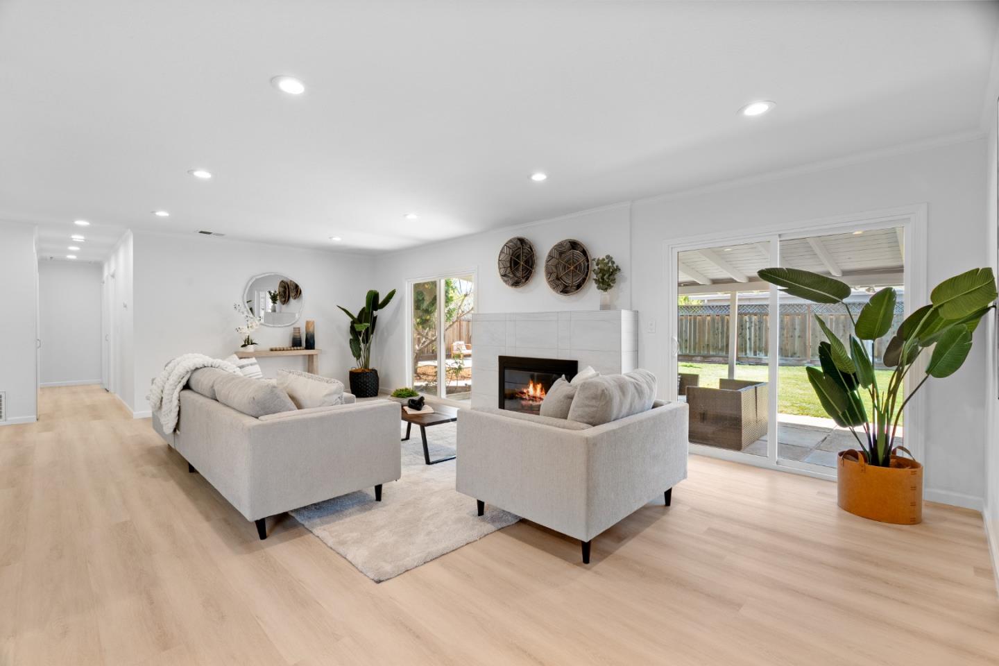 Detail Gallery Image 13 of 29 For 5571 Sunny Oaks Dr, San Jose,  CA 95123 - 3 Beds | 2 Baths