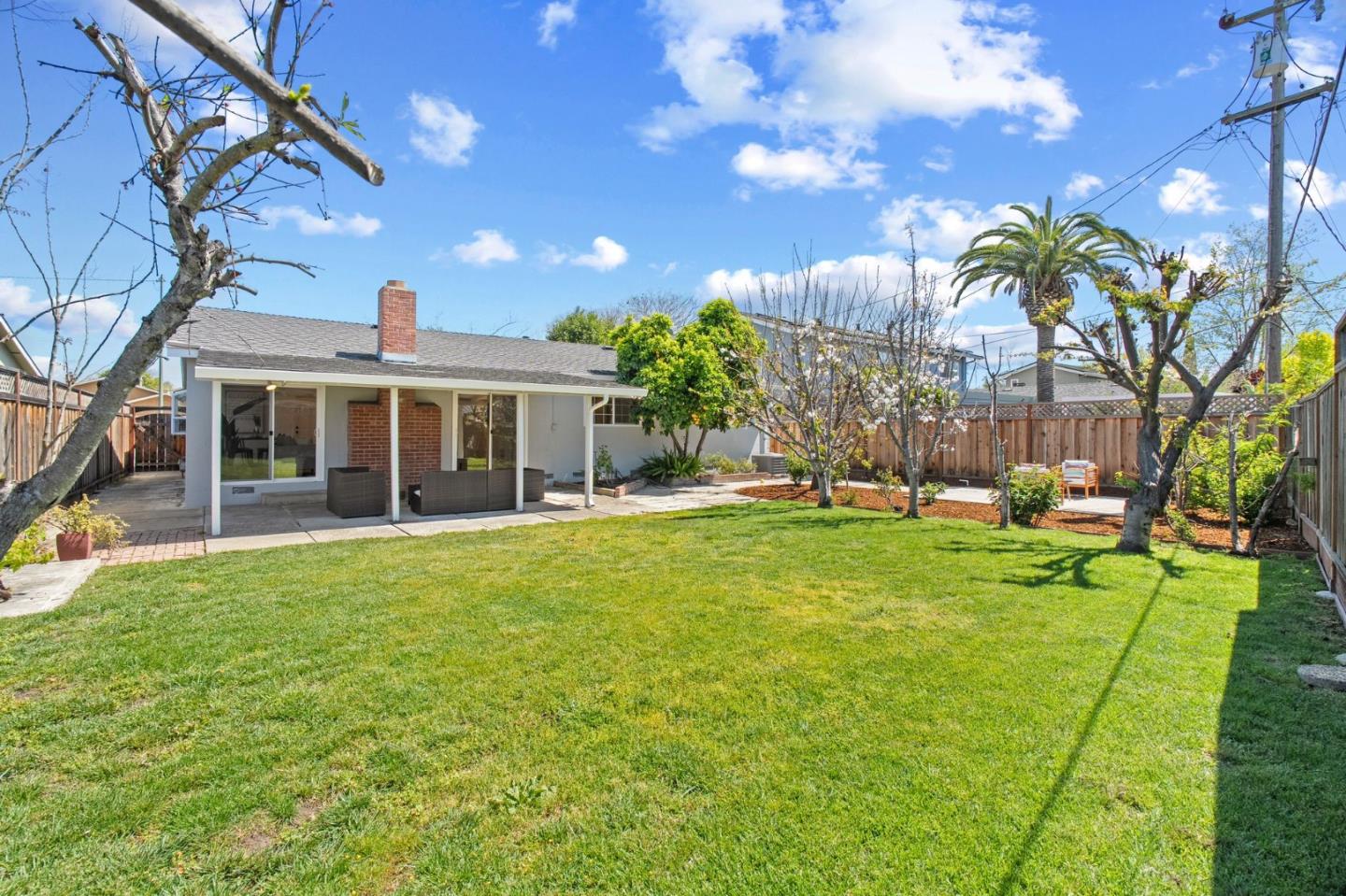 Detail Gallery Image 24 of 29 For 5571 Sunny Oaks Dr, San Jose,  CA 95123 - 3 Beds | 2 Baths