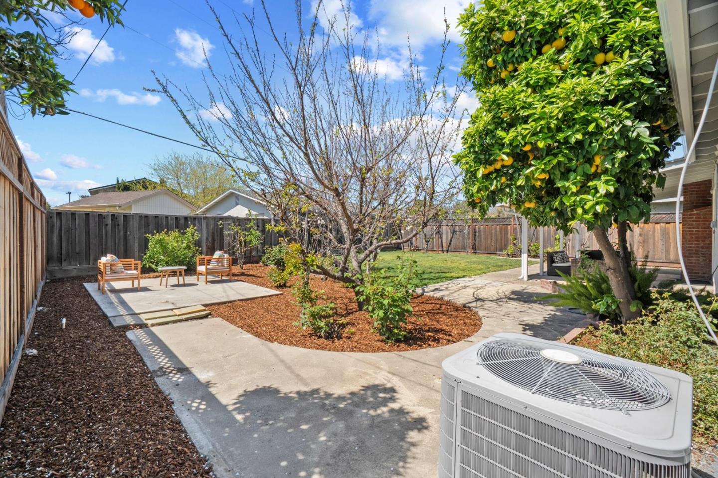 Detail Gallery Image 27 of 29 For 5571 Sunny Oaks Dr, San Jose,  CA 95123 - 3 Beds | 2 Baths