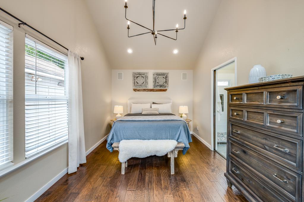 Detail Gallery Image 16 of 57 For 509 36th Ave, Santa Cruz,  CA 95062 - 3 Beds | 2 Baths