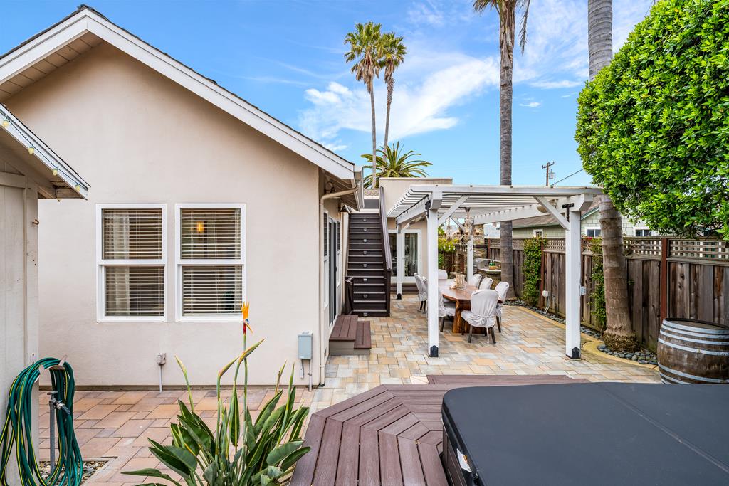 Detail Gallery Image 33 of 57 For 509 36th Ave, Santa Cruz,  CA 95062 - 3 Beds | 2 Baths