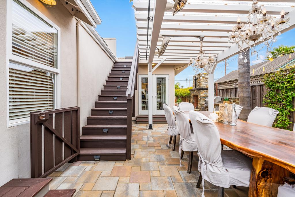 Detail Gallery Image 34 of 57 For 509 36th Ave, Santa Cruz,  CA 95062 - 3 Beds | 2 Baths