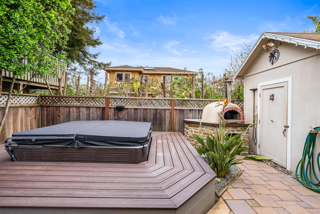 Detail Gallery Image 37 of 57 For 509 36th Ave, Santa Cruz,  CA 95062 - 3 Beds | 2 Baths