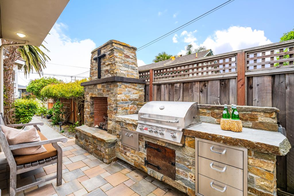 Detail Gallery Image 40 of 57 For 509 36th Ave, Santa Cruz,  CA 95062 - 3 Beds | 2 Baths