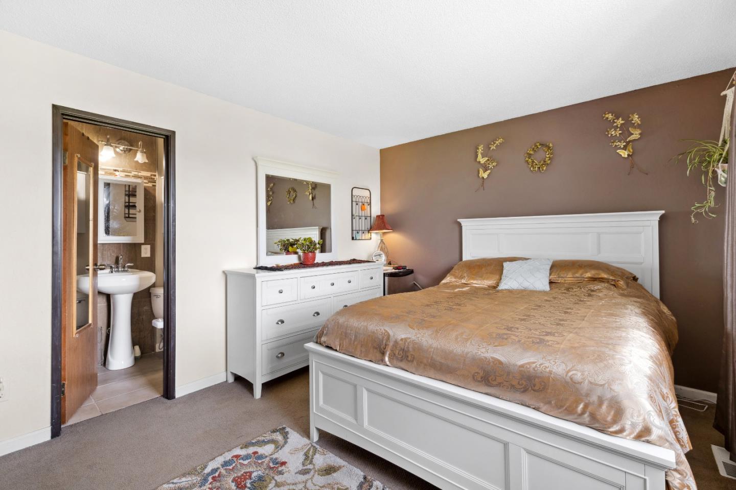 Detail Gallery Image 14 of 24 For 3137 Seacrest Ave #5,  Marina,  CA 93933 - 3 Beds | 2/1 Baths