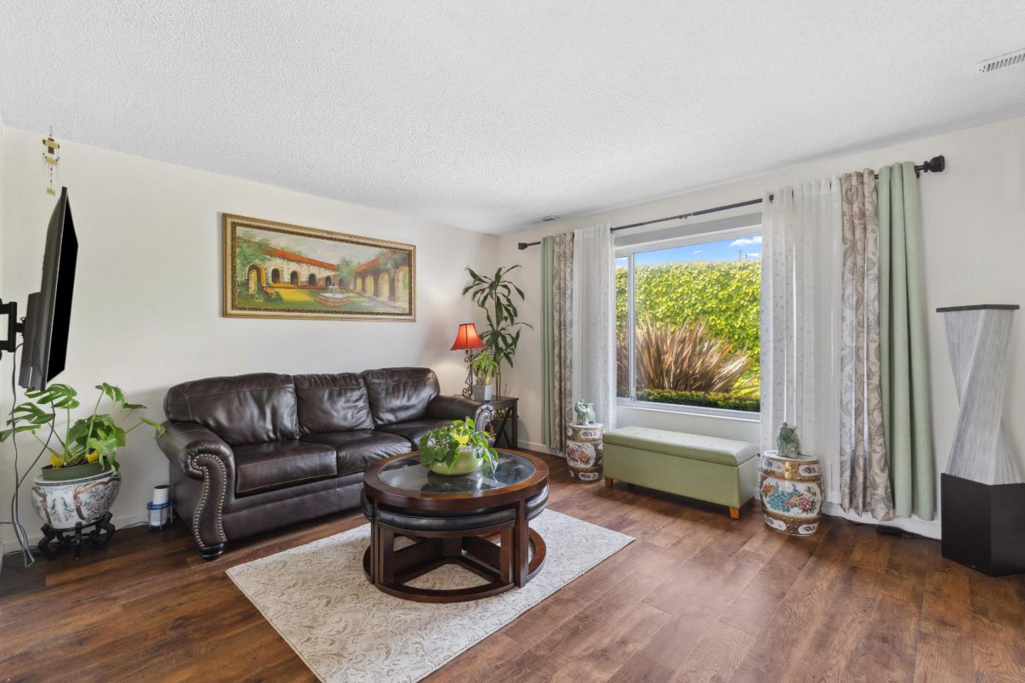 Detail Gallery Image 4 of 24 For 3137 Seacrest Ave #5,  Marina,  CA 93933 - 3 Beds | 2/1 Baths