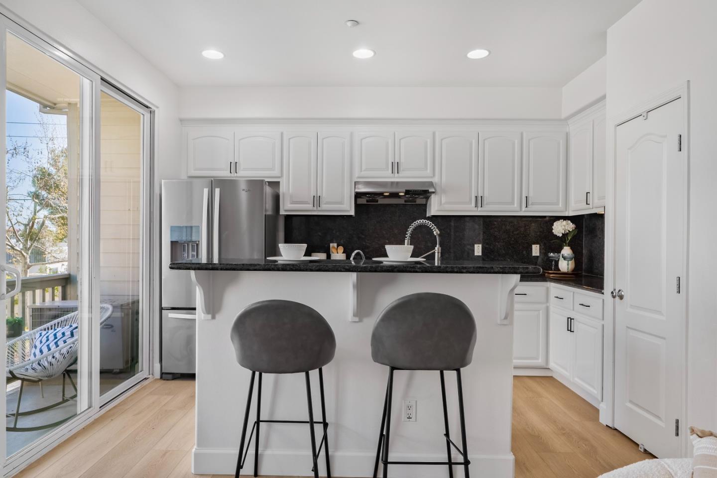 Detail Gallery Image 16 of 56 For 10154 Imperial Ave, Cupertino,  CA 95014 - 3 Beds | 2/1 Baths