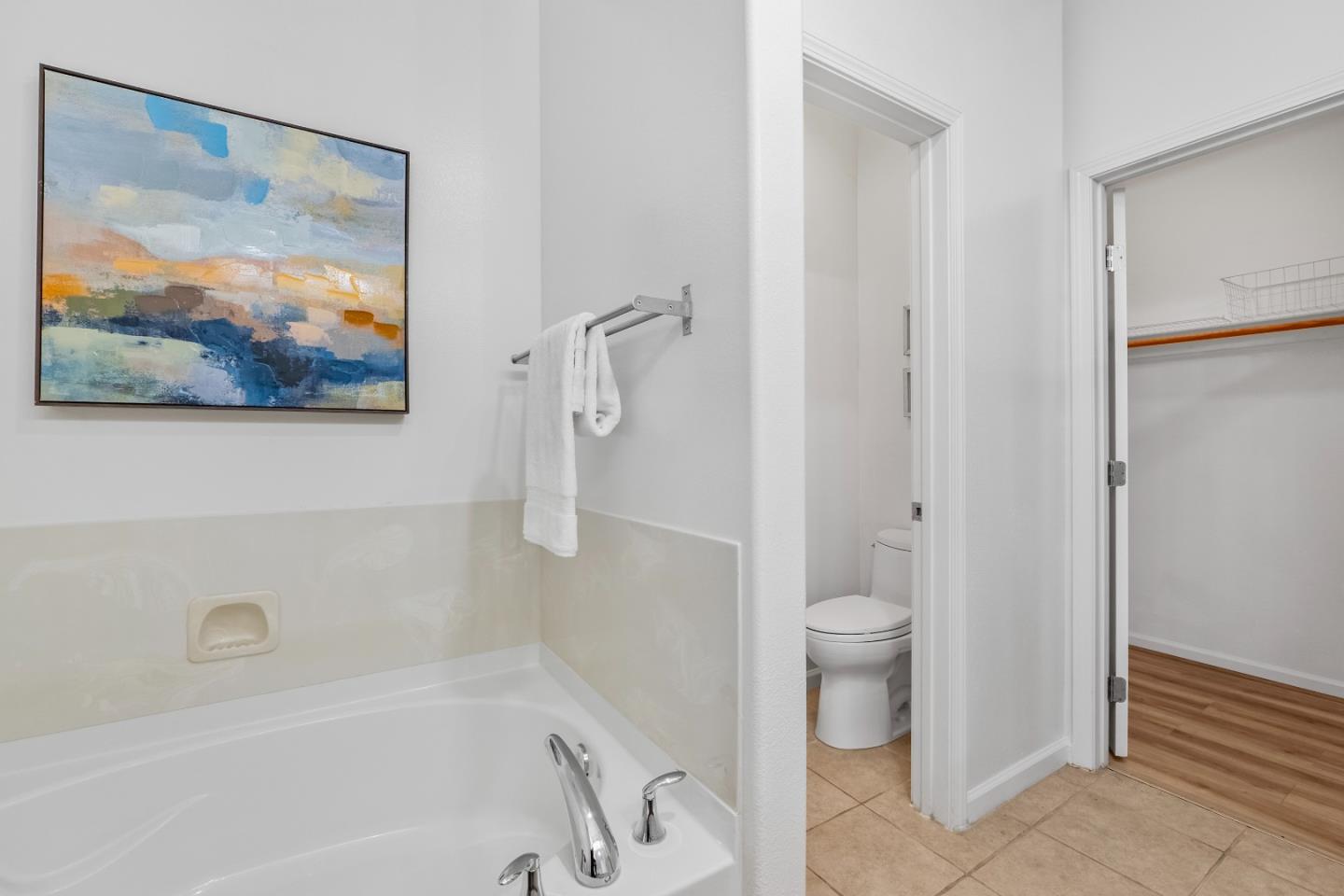 Detail Gallery Image 24 of 56 For 10154 Imperial Ave, Cupertino,  CA 95014 - 3 Beds | 2/1 Baths