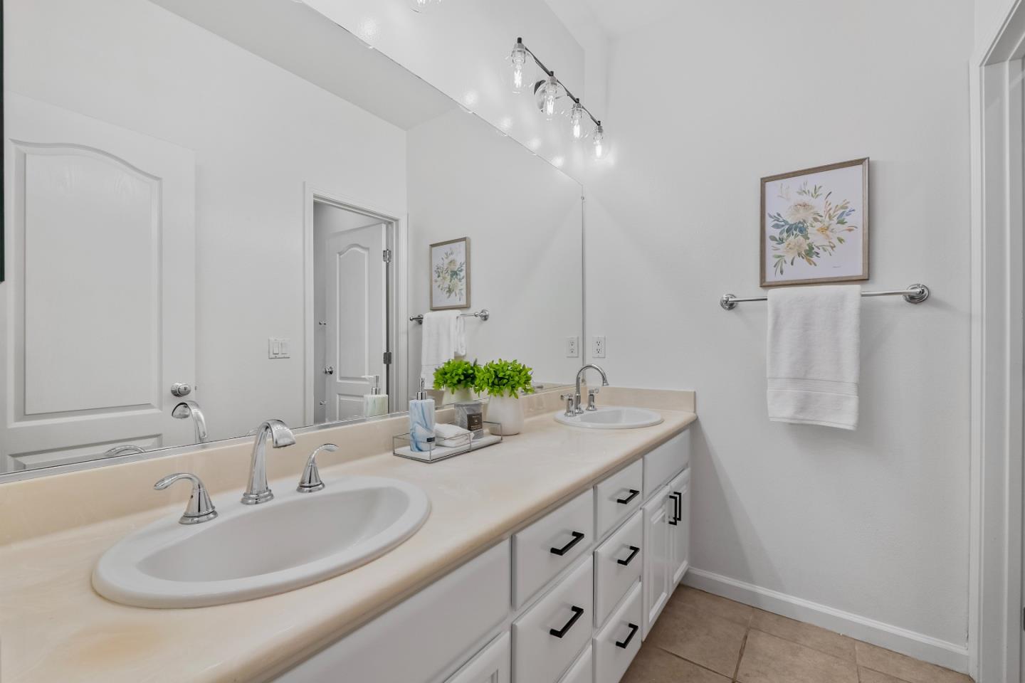 Detail Gallery Image 32 of 56 For 10154 Imperial Ave, Cupertino,  CA 95014 - 3 Beds | 2/1 Baths